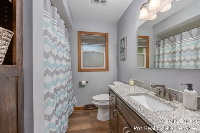 3414 Perry Avenue SW, Wyoming, MI 49519