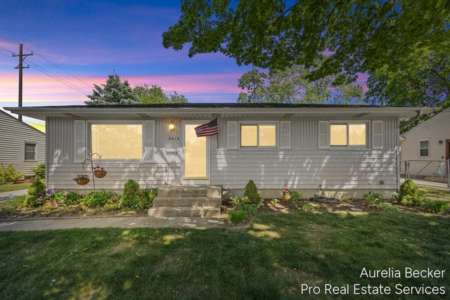 3414 Perry Avenue SW, Wyoming, MI 49519