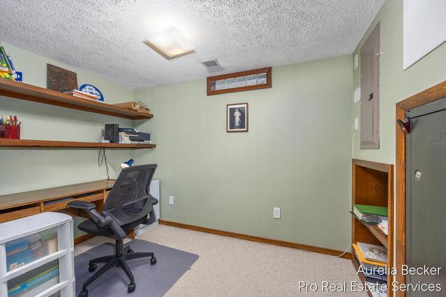 3414 Perry Avenue SW, Wyoming, MI 49519
