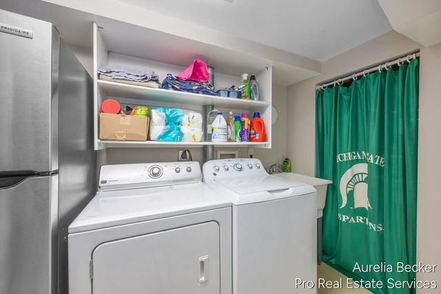 3414 Perry Avenue SW, Wyoming, MI 49519