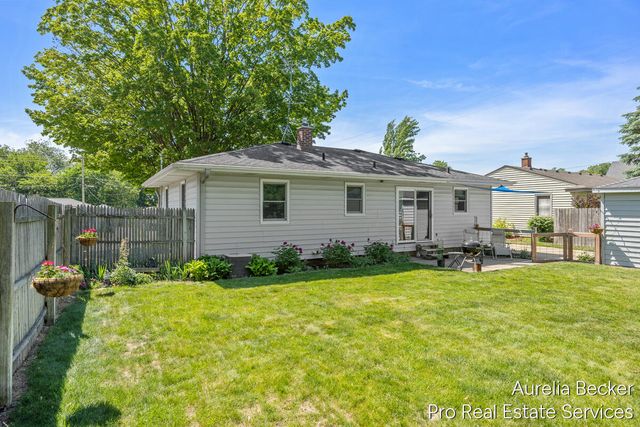 3414 Perry Avenue SW, Wyoming, MI 49519