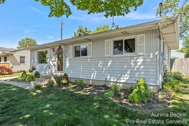 3414 Perry Avenue SW, Wyoming, MI 49519