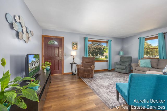 3414 Perry Avenue SW, Wyoming, MI 49519