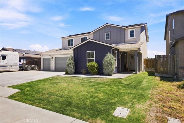 6604 Voyageurs Drive, Bakersfield, CA 93311