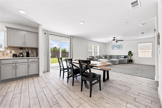 6604 Voyageurs Drive, Bakersfield, CA 93311