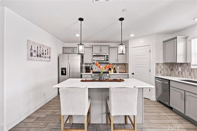 6604 Voyageurs Drive, Bakersfield, CA 93311