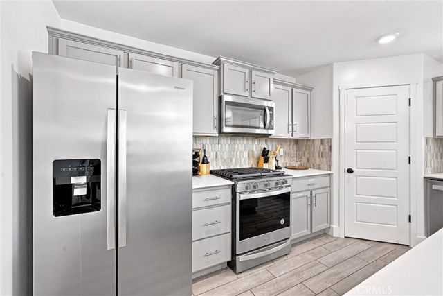 6604 Voyageurs Drive, Bakersfield, CA 93311