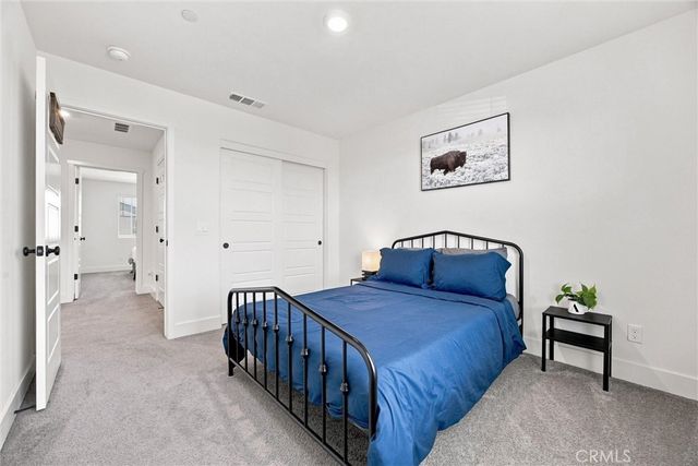 6604 Voyageurs Drive, Bakersfield, CA 93311