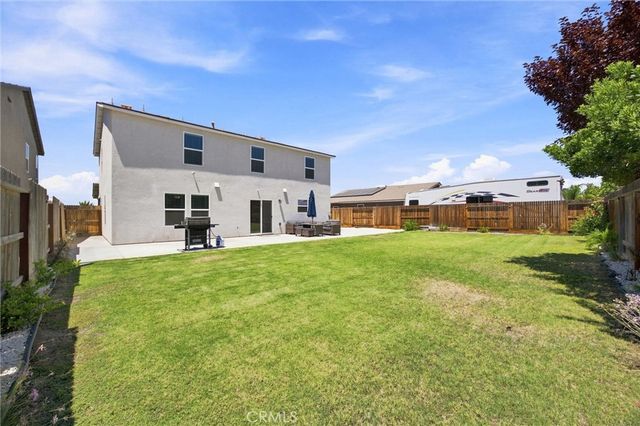6604 Voyageurs Drive, Bakersfield, CA 93311