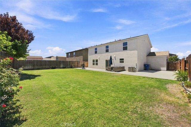 6604 Voyageurs Drive, Bakersfield, CA 93311