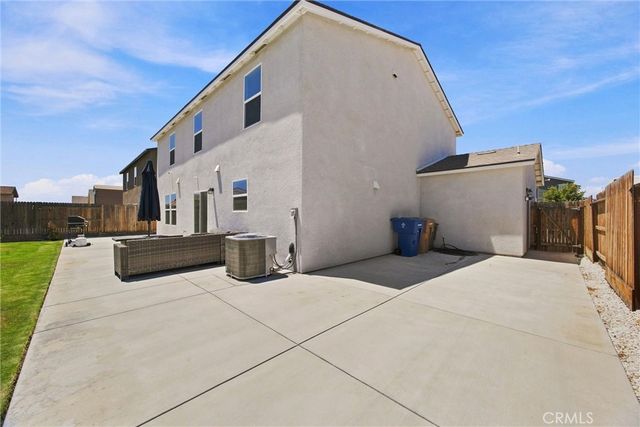 6604 Voyageurs Drive, Bakersfield, CA 93311