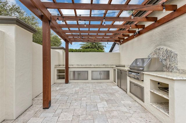 11821 WATERSTONE LOOP DRIVE, Windermere, FL 34786