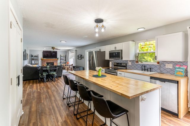 1930 Nettlewood Court, Hebron, KY 41048