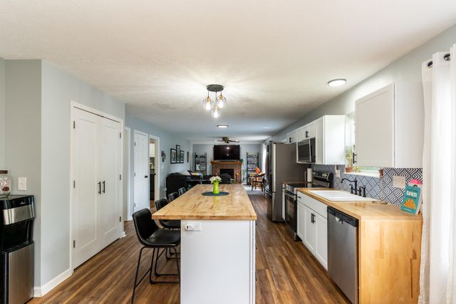 1930 Nettlewood Court, Hebron, KY 41048