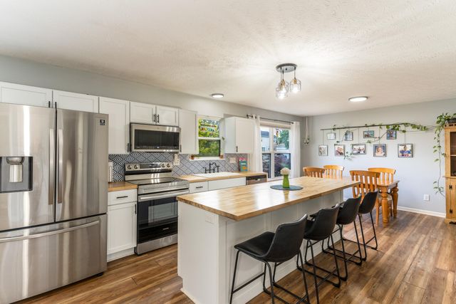 1930 Nettlewood Court, Hebron, KY 41048
