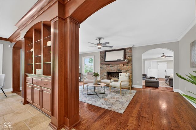 60 Wildwood Drive, Carmel, IN 46032