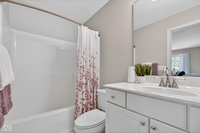 60 Wildwood Drive, Carmel, IN 46032