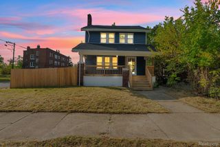 401 W Greendale, Highland Park, MI 48203