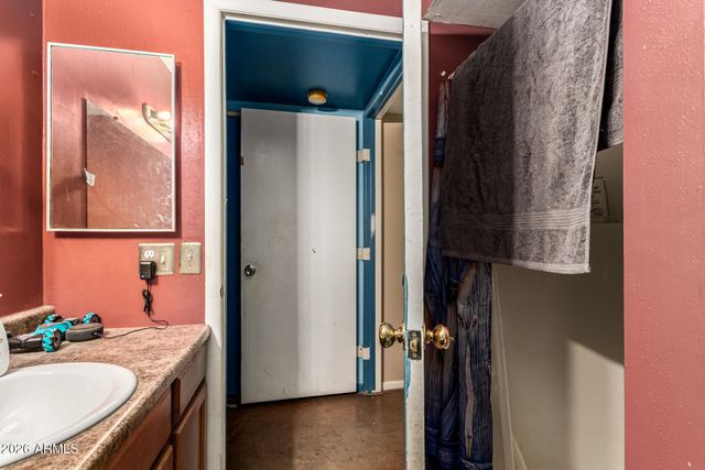 4519 W PARADISE Drive, Glendale, AZ 85304