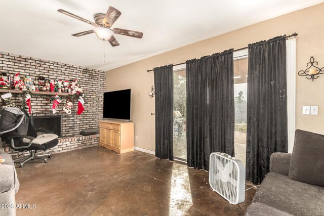 4519 W PARADISE Drive, Glendale, AZ 85304