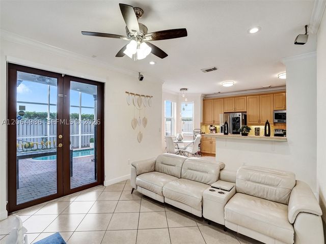 6662 SW 166th Ct, Miami, FL 33193