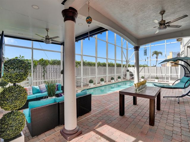 6662 SW 166th Ct, Miami, FL 33193