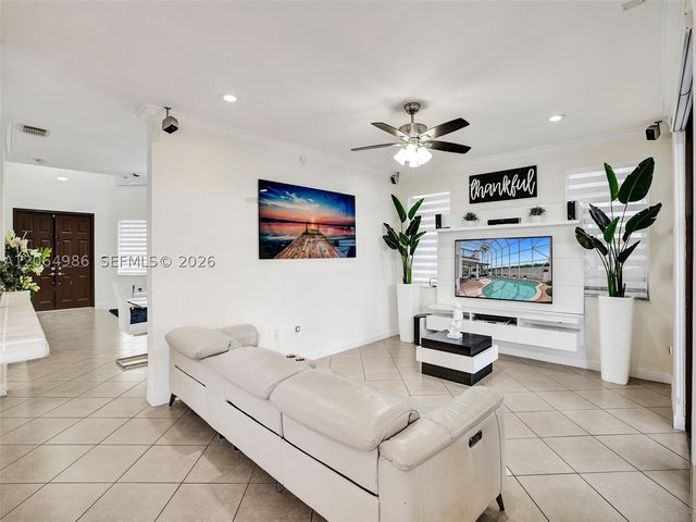 6662 SW 166th Ct, Miami, FL 33193