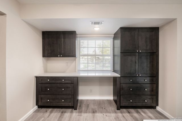 127 Dartmoor St, San Antonio, TX 78227