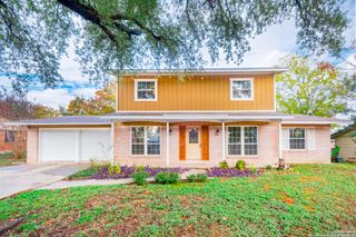 127 Dartmoor St, San Antonio, TX 78227