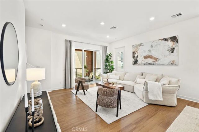 259 Lynx, Irvine, CA 92618