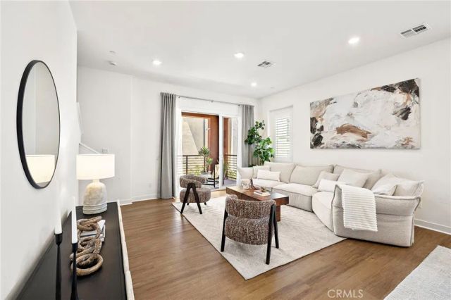 259 Lynx, Irvine, CA 92618