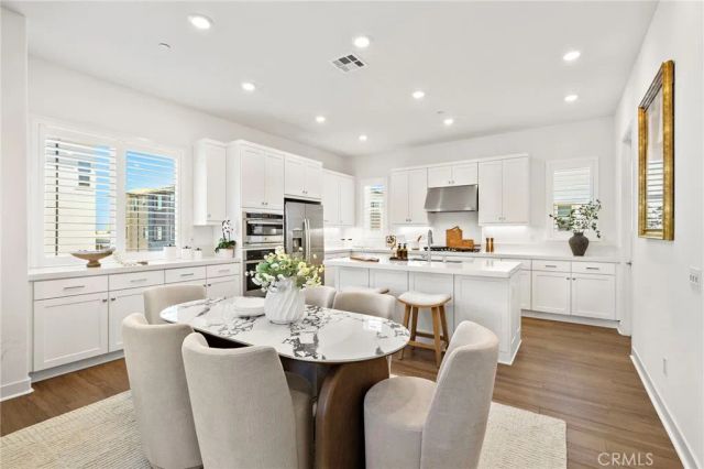 259 Lynx, Irvine, CA 92618