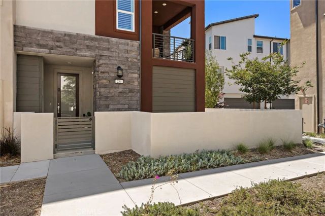 259 Lynx, Irvine, CA 92618