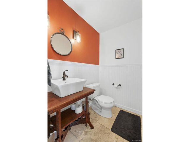 2022 Ance St, Strasburg, CO 80136