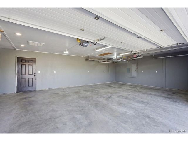 2022 Ance St, Strasburg, CO 80136