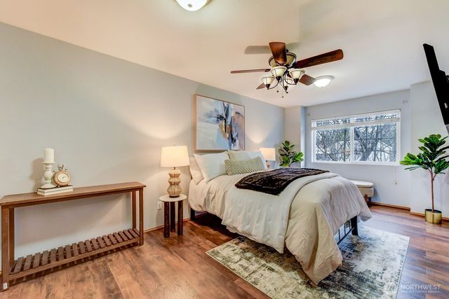 19910 SE 242nd Place, Maple Valley, WA 98038