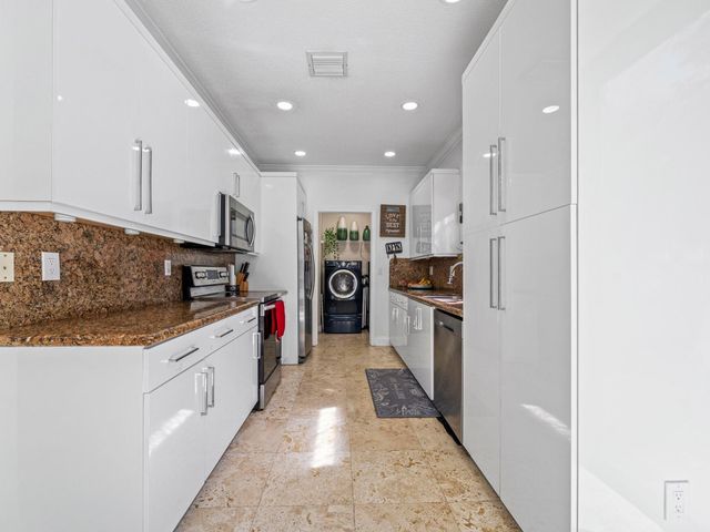 15570 SW 49th Court, Miramar, FL 33027