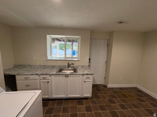 10544 S CLEARVIEW DR, Sandy, UT 84070