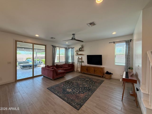 10312 E REVOLUTION Drive, Mesa, AZ 85212