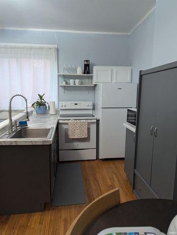 204 Eel River Avenue, Logansport, IN 46947