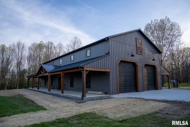 1865 Gravel Springs Circle, Jacksonville, IL 62650