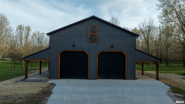 1865 Gravel Springs Circle, Jacksonville, IL 62650