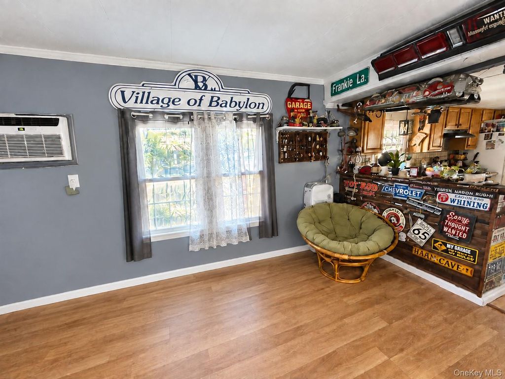 8 Buttercup Drive, Bohemia, NY 11716 — photo 3