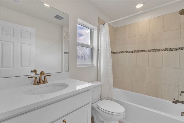 5280 2nd Manor, Vero Beach, FL 32968