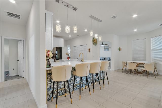 5280 2nd Manor, Vero Beach, FL 32968