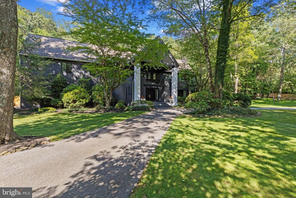 11813 BERANS RD, Lutherville Timonium, MD 21093