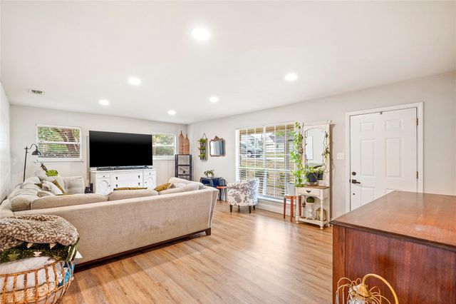 902 Williams Street, Rockwall, TX 75087