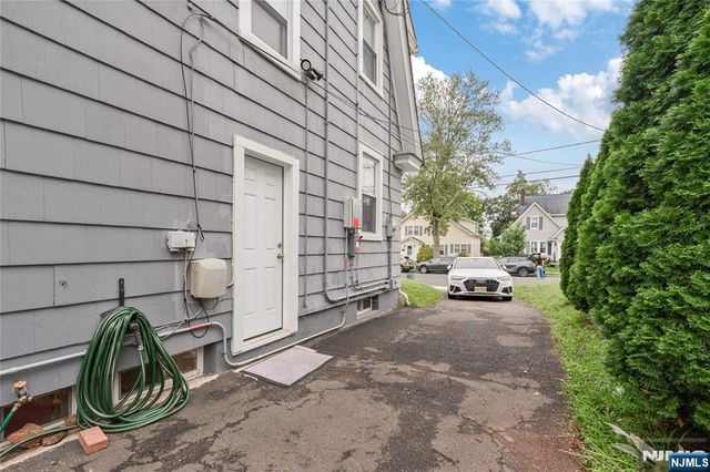 154 Sandford Avenue, North Plainfield, NJ 07060
