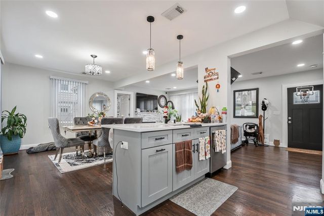 154 Sandford Avenue, North Plainfield, NJ 07060