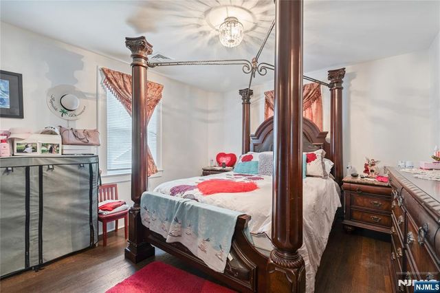 154 Sandford Avenue, North Plainfield, NJ 07060